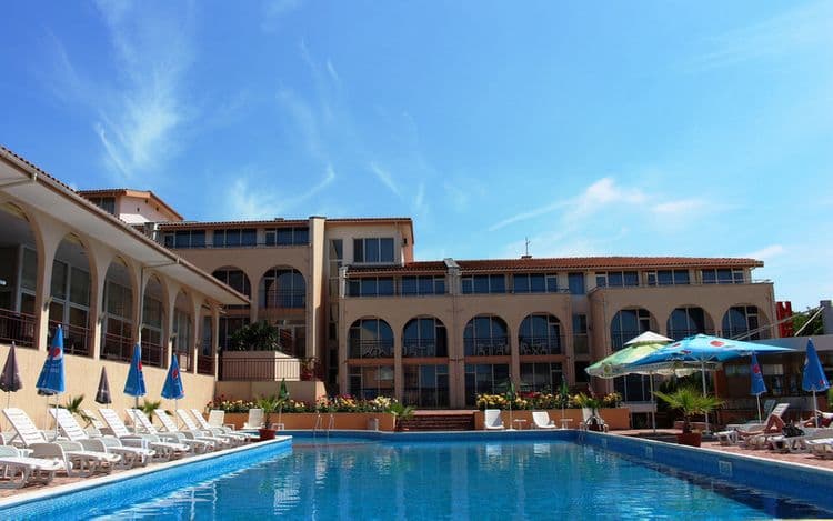 Hera Hotel
