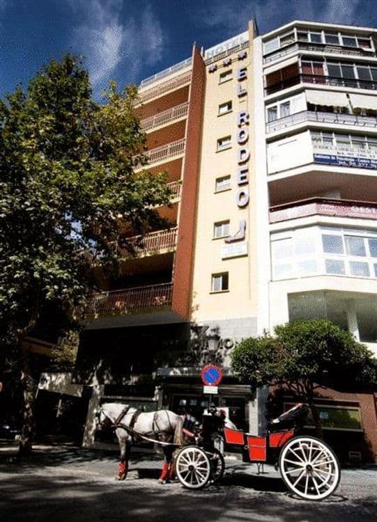 El Rodeo Hotel