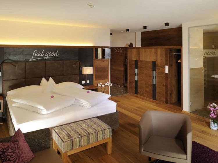 Fliana Hotel