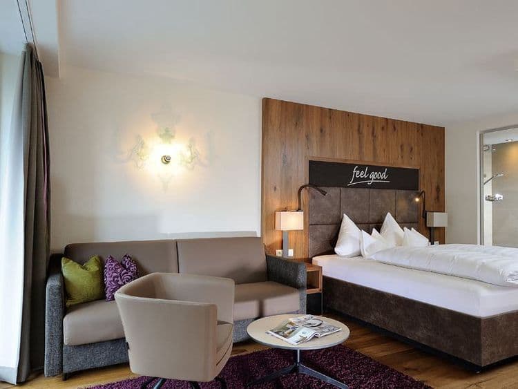 Fliana Hotel