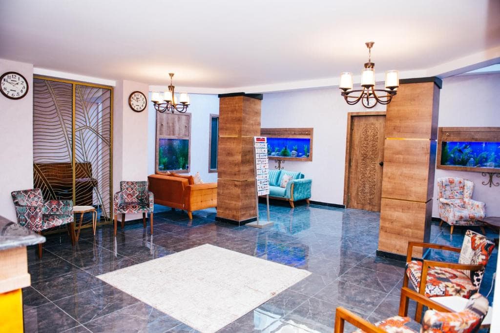 SUNDAY HOTEL