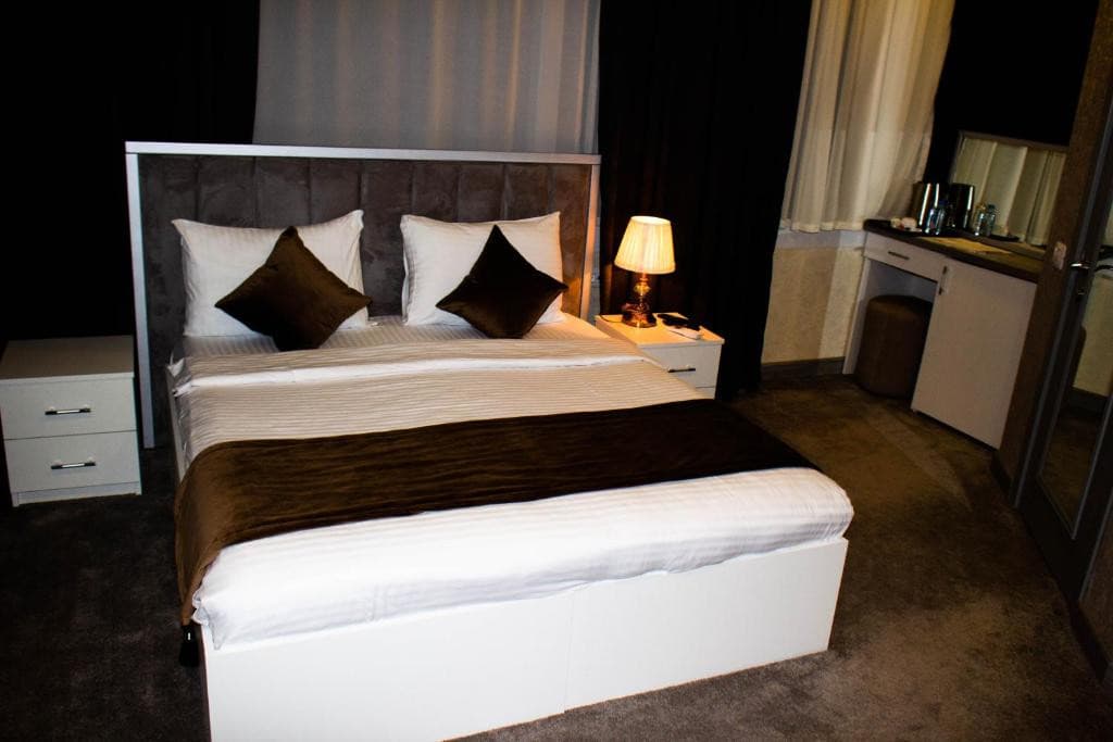 SUNDAY HOTEL