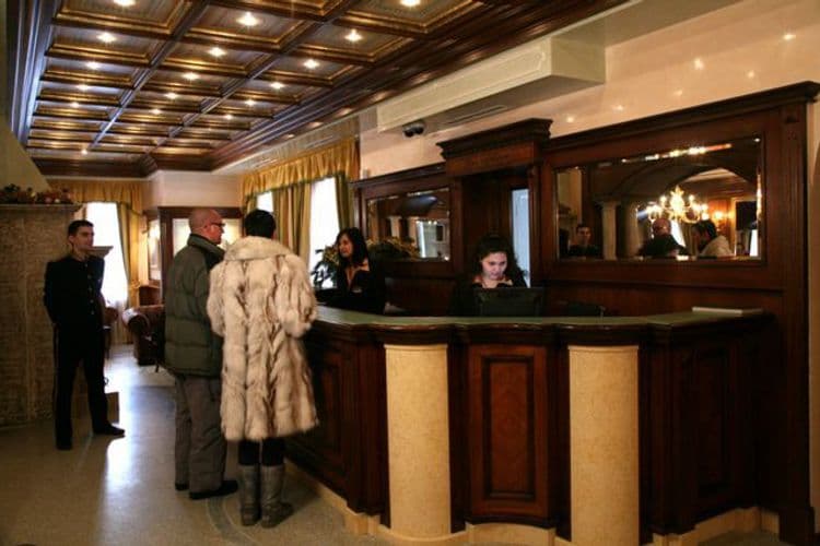 Festa Winter Palace
