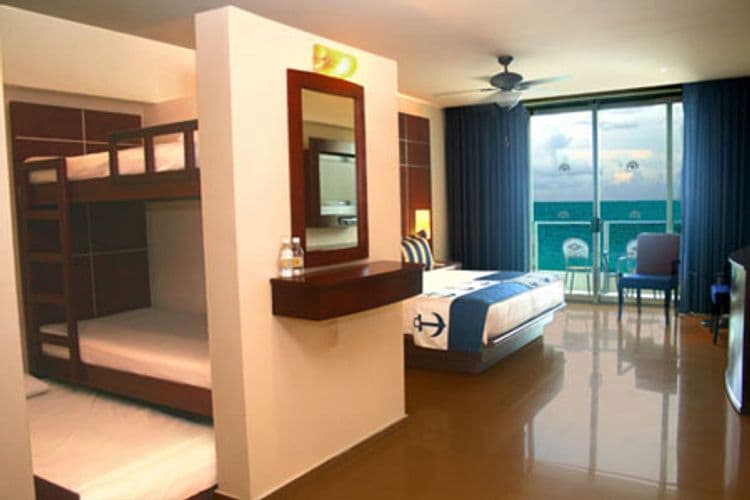 Seadust Cancun Family Resort