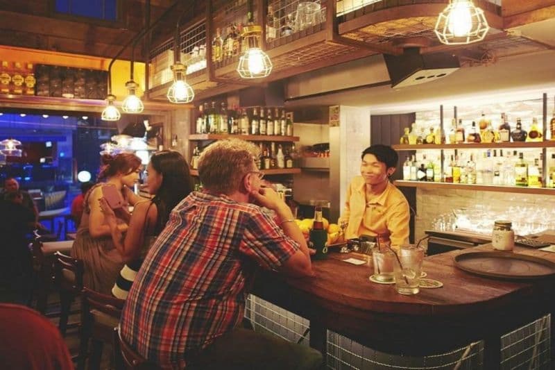 LA PETITE SALIL SUKHUMVIT 11