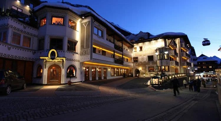 Yscla Hotel