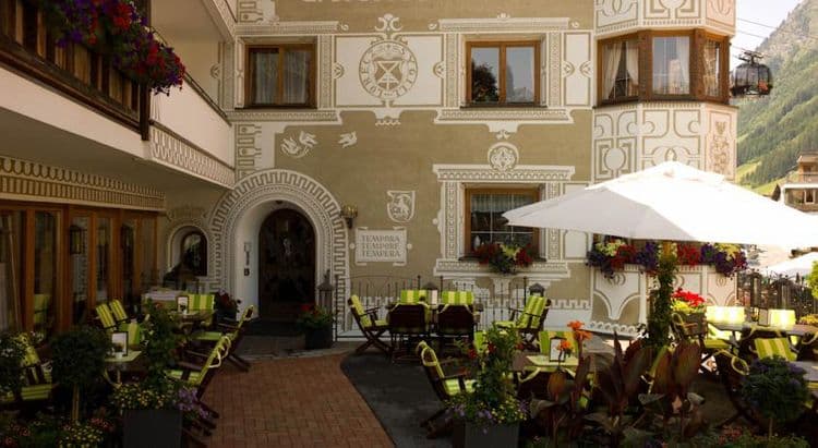 Yscla Hotel