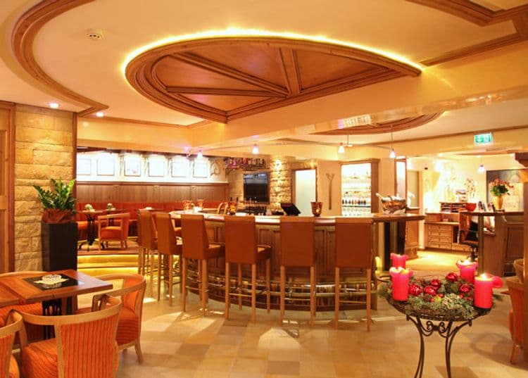 Yscla Hotel