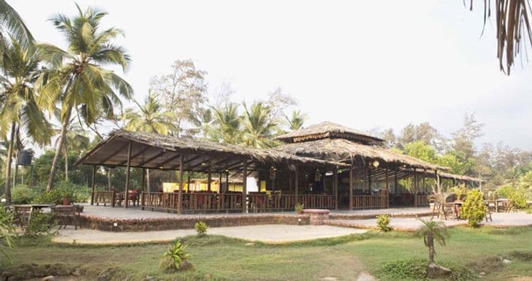 Varca Le Palms Beach Resort