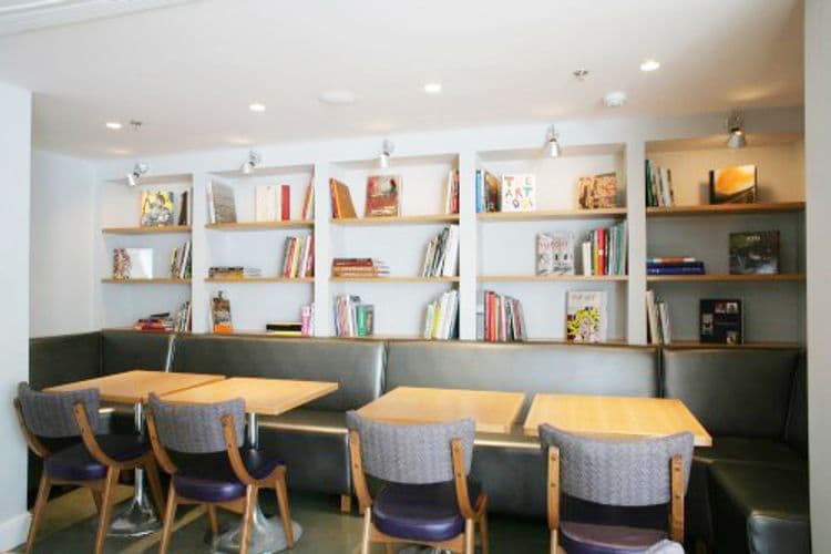 Artplus Hotel