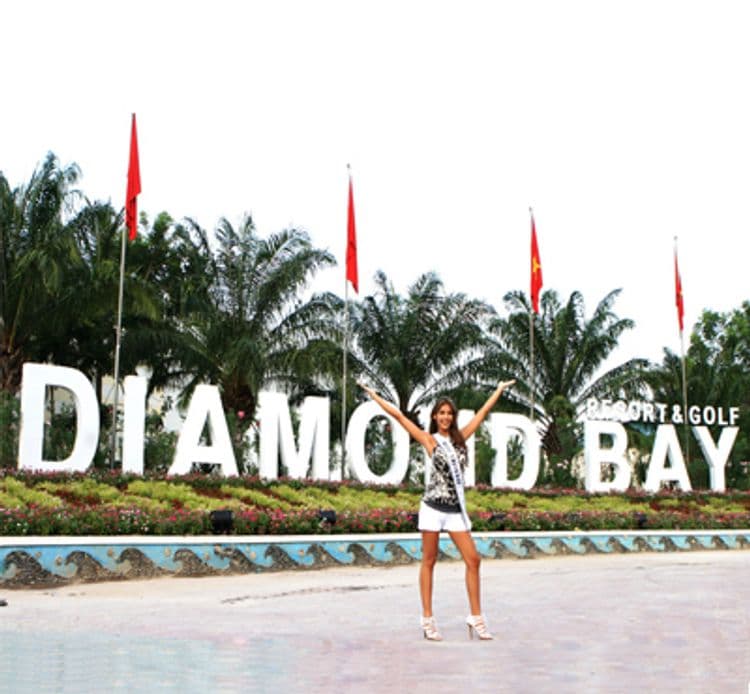 Diamond Bay Resort