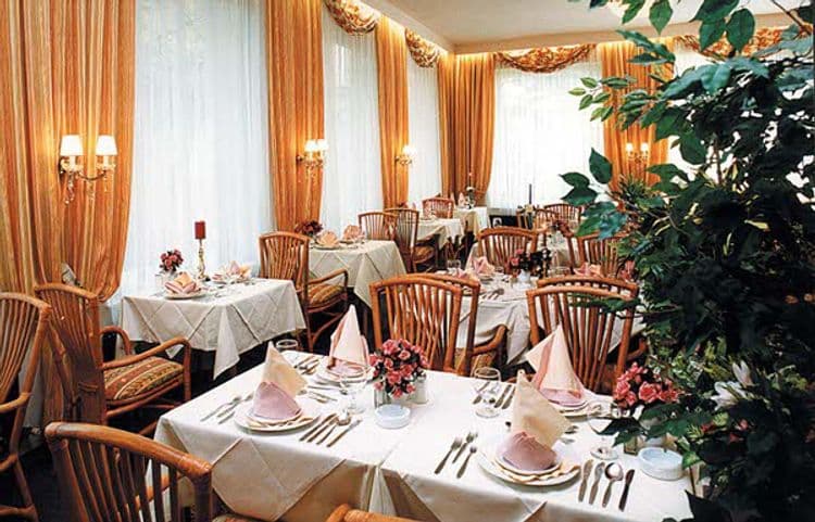 Schlosshotel Oth