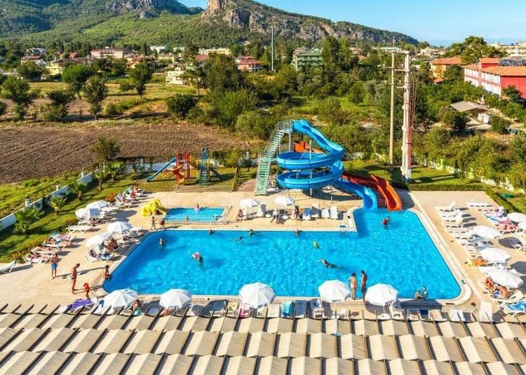 Limoncello Garden Hotel