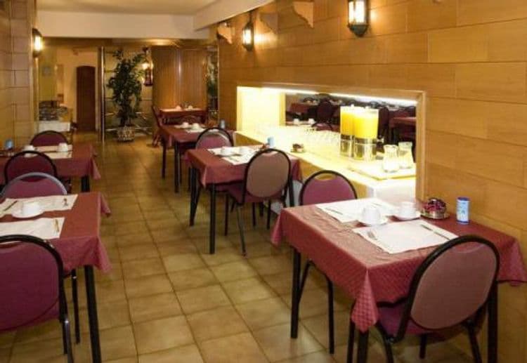 Auto Hogar Hotel