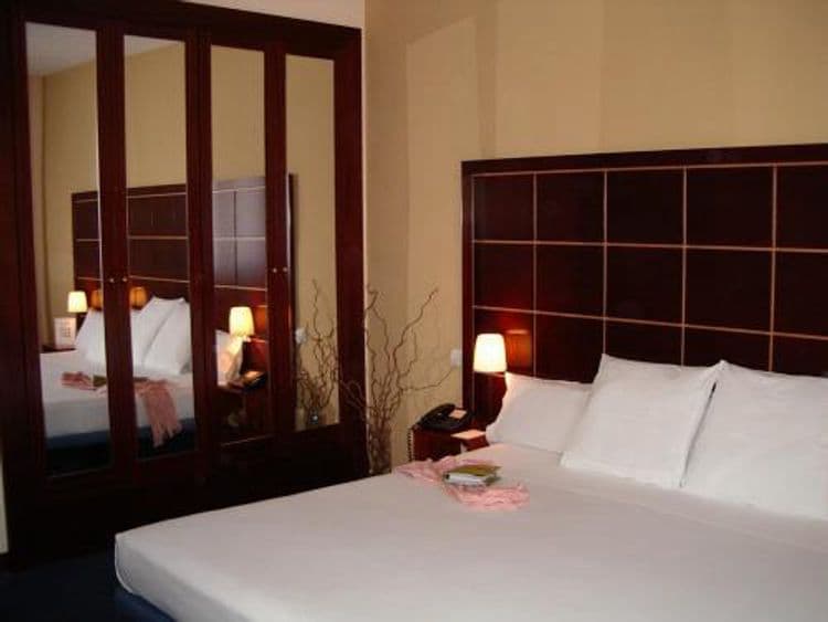 Atiram Arenas Hotel