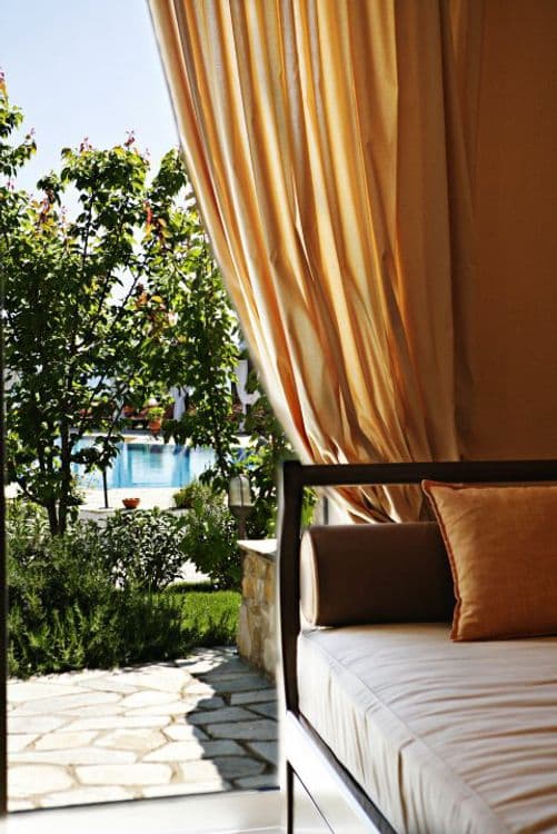 Antigoni Beach Resort Hotel & Suites