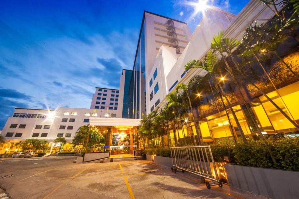 BOUTIQUE CITY HOTEL (THE)