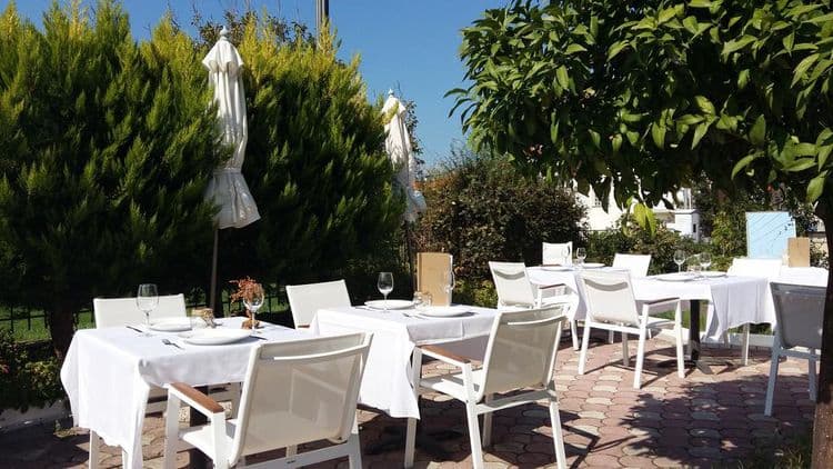 Akrogiali Exclusive Hotel