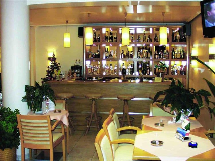 Iris Hotel