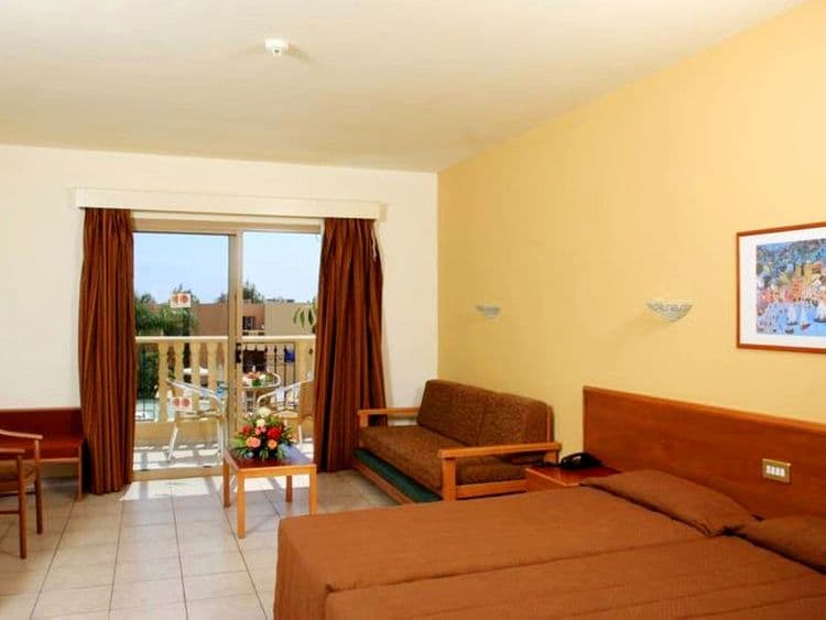 Electra Holiday Village