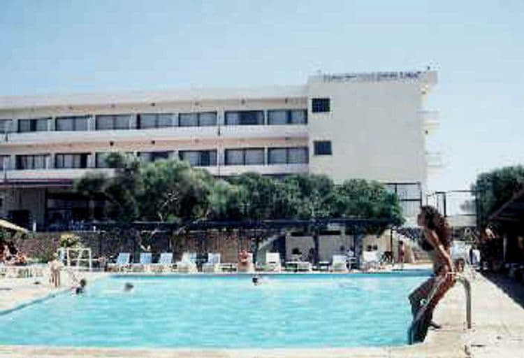 Faros Holiday Village