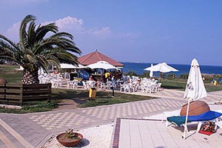 Faros Holiday Village