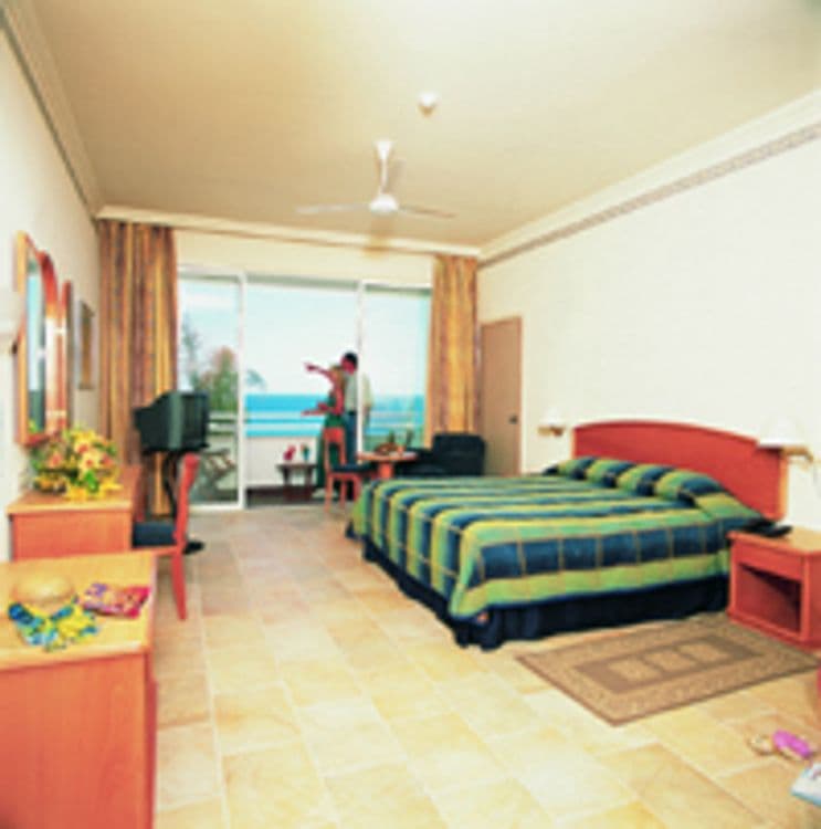 Faros Holiday Village