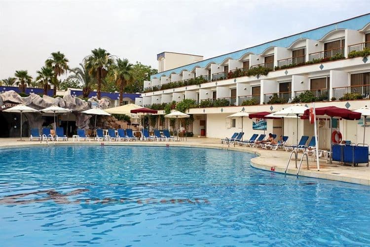 Americana Hotel