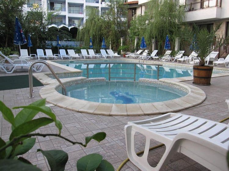 Tabanov Beach Hotel