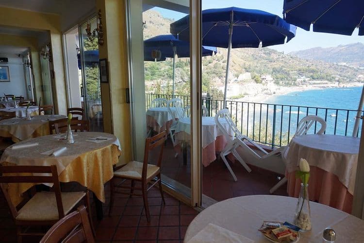 Bay Palace Hotel