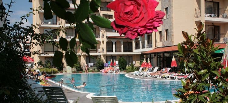Rose Village Aparthotel