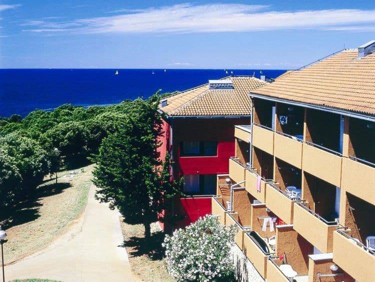 Lanterna Apartments