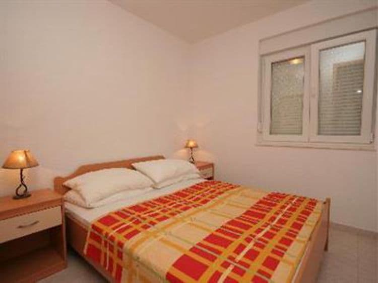 Villa Bayview Apartments