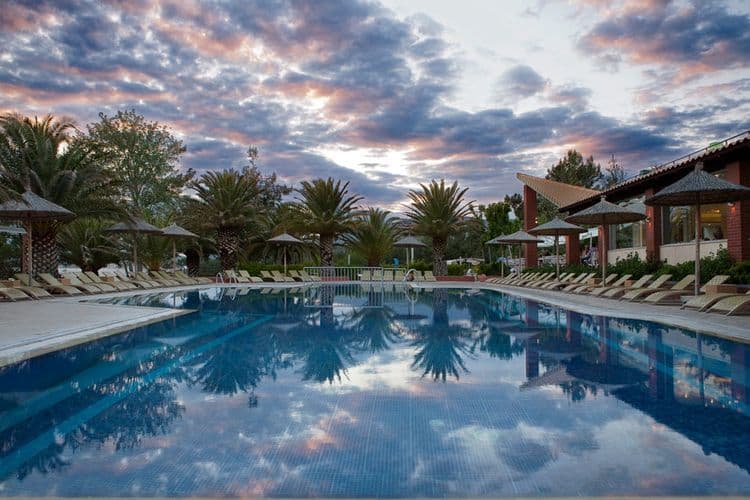 Alexandra Beach Spa Resort