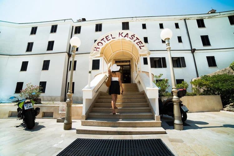 Kastel Hotel