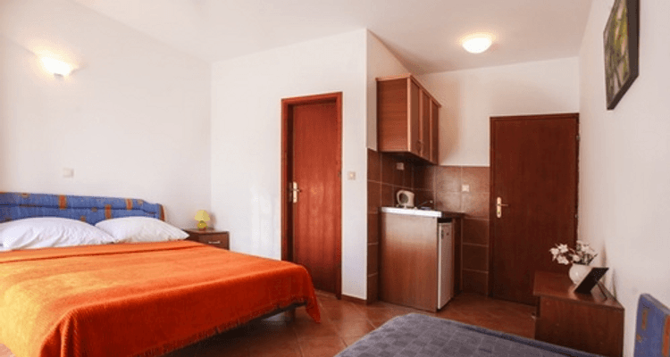Bonaca Apartments