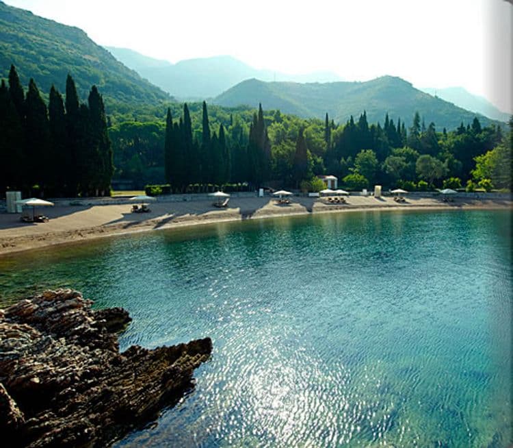 Aman Sveti Stefan Island