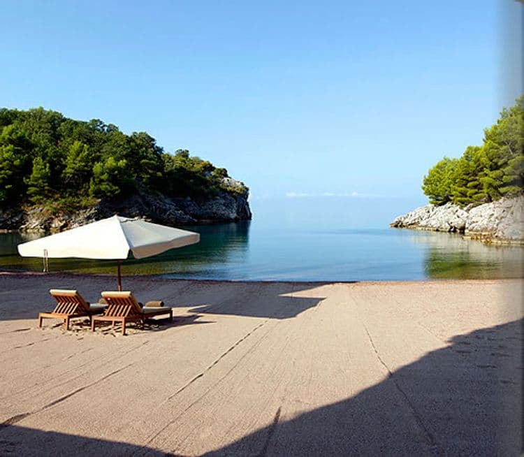 Aman Sveti Stefan Island