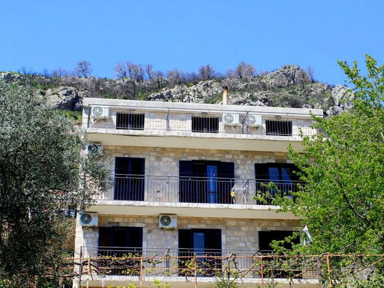 Stanisic House Villa