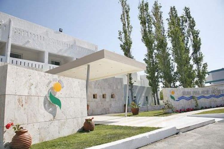 Sun Palace Hotel