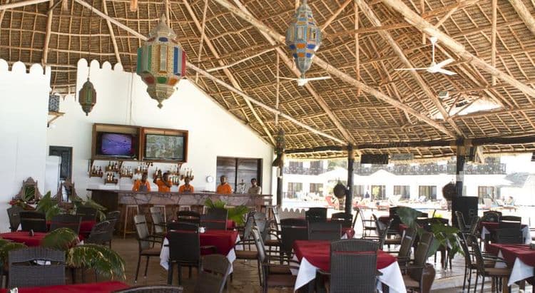 Amaan Bungalows Beach Resort