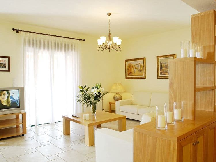 Miramare Luxury Suite & Villas