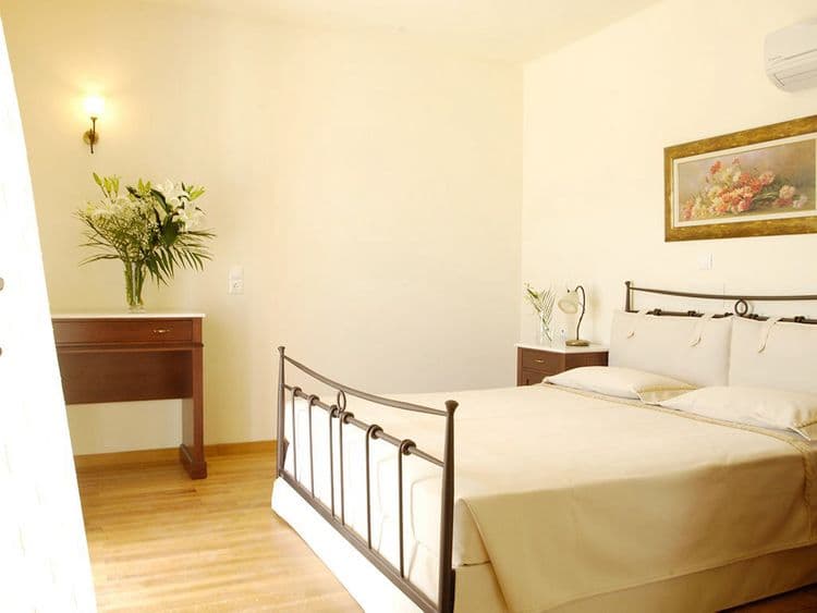 Miramare Luxury Suite & Villas