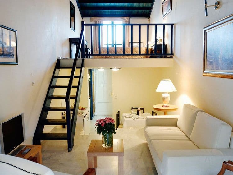Miramare Luxury Suite & Villas