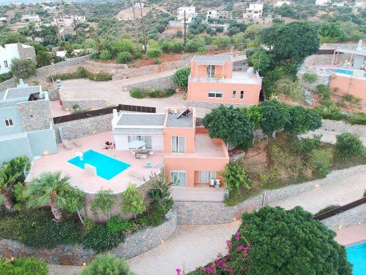 Pleiades Luxurious Villas