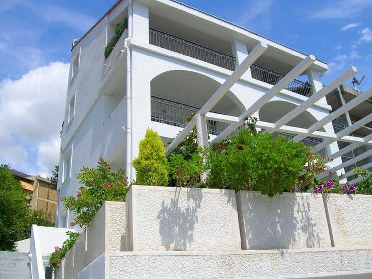 Mila Villa