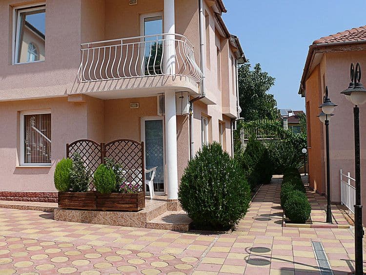 Aquarelle Hotel