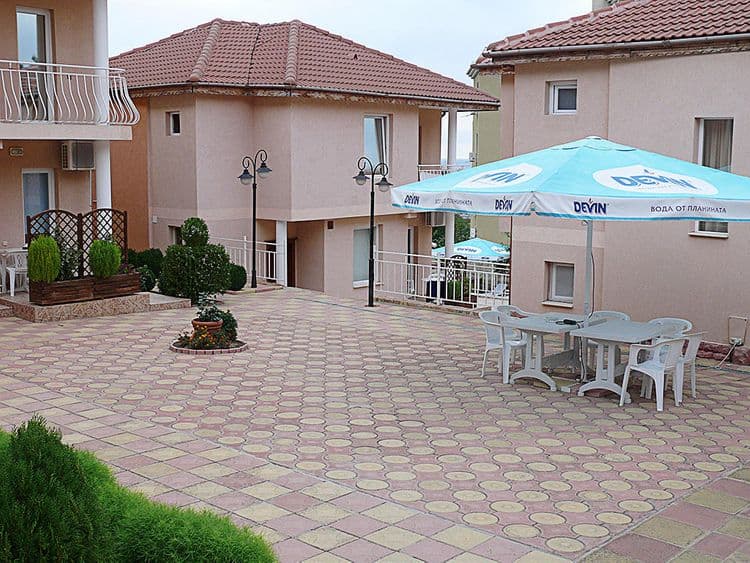 Aquarelle Hotel