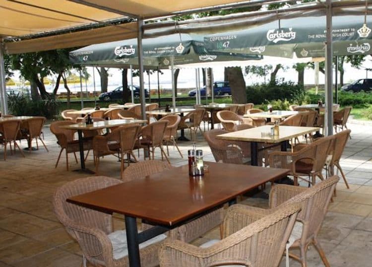 Paradise Pomorie Hotel