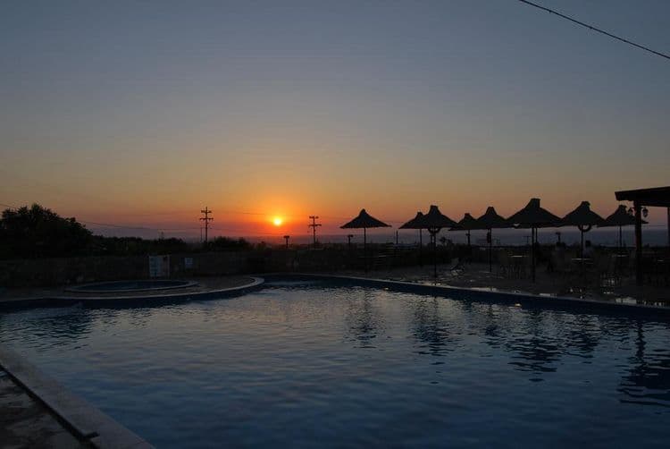 Ocean Heights View Hotel
